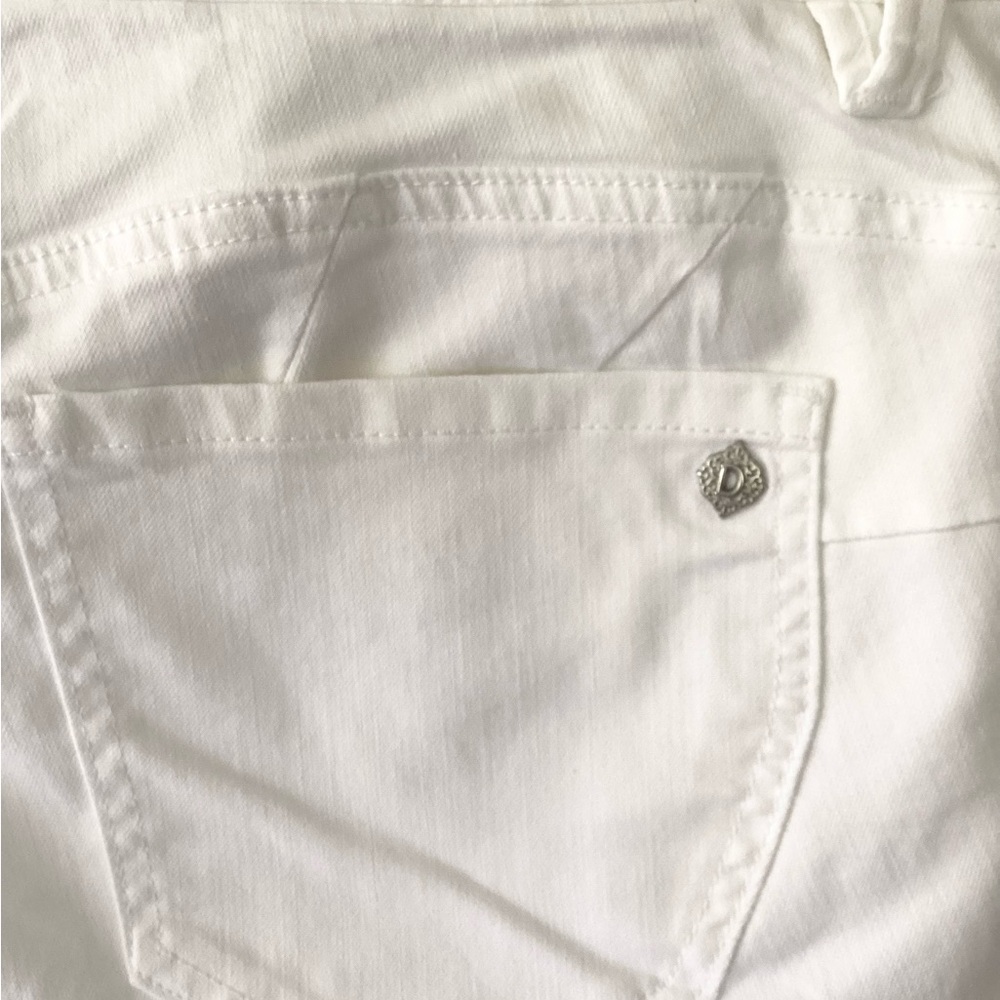 Democracy Jeans “Ab”solution Denim White Stretch Classic 5 Pocket Logo - Picture 10 of 16